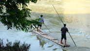 Rafting on Ba Be Lake