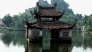 Water puppet theatre at Thay Pagoda