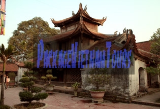 The building housing the wooden Buddhist Tower