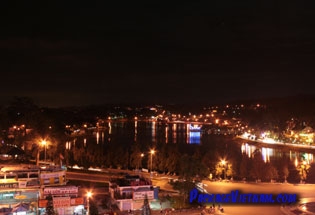 Lac Xuan Huong Dalat au soir