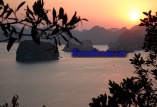 Coucher du soleil Baie d'Halong Vietnam