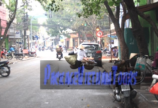 Rues dans le vieux quartier de Hanoï Vietnam