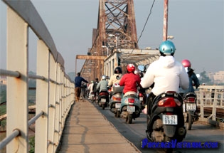 Biking the Long Bien Bridge