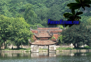 Thay Pagoda Ha Tay Vietnam