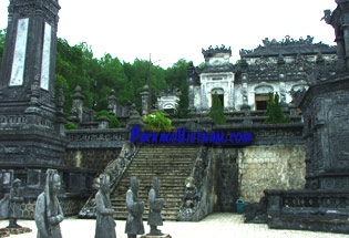 Tombe du Roi Khai Dinh Hue Vietnam