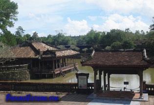 Tombeau du Roi Tu Duc Hue Vietnam