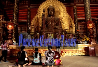 Worshipping altar at Bai Dinh Pagoda