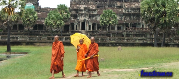 Monks at Angkor Wat