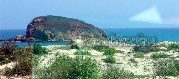 Phan Thiet Mui Ne blue sea