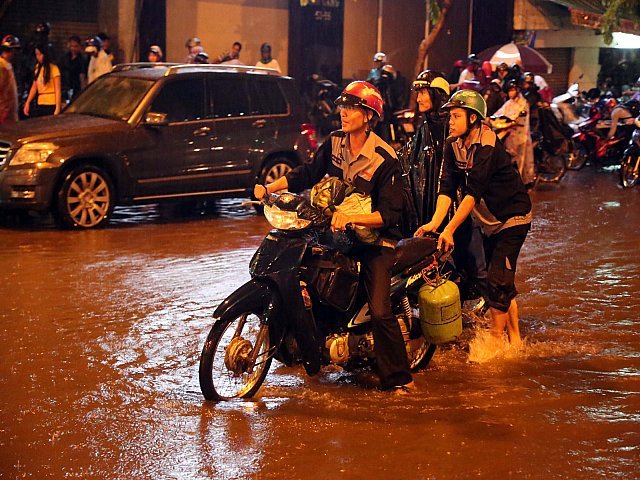 Hanoi street after the rain